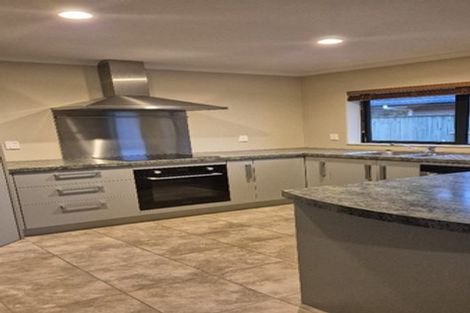 Photo of property in 37 Evergreen Crescent, Trentham, Upper Hutt, 5018