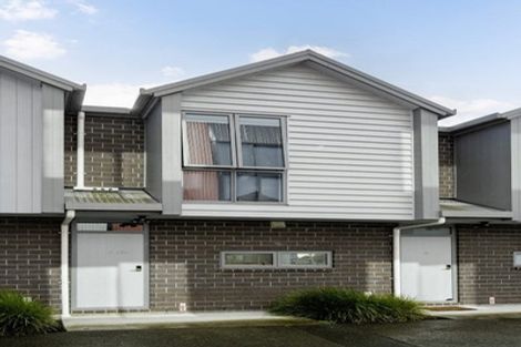 Photo of property in 5/2b Walsall Street, Avondale, Auckland, 1026