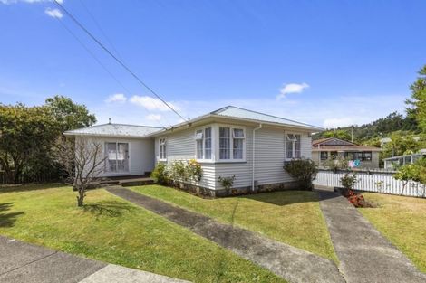 Photo of property in 22 Richard Grove, Stokes Valley, Lower Hutt, 5019