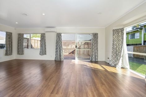 Photo of property in 2/48 Seabrook Avenue, New Lynn, Auckland, 0600