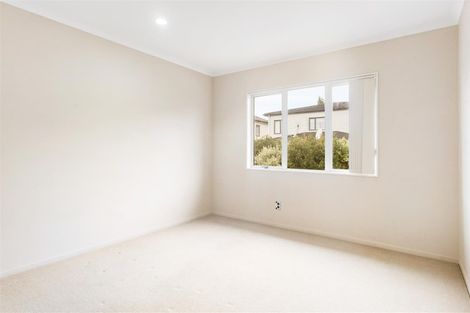 Photo of property in 10 Maypark Crescent, Flat Bush, Auckland, 2016