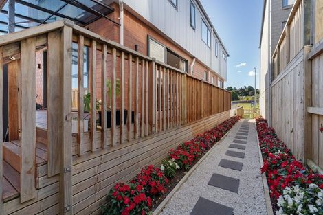 Photo of property in 46 Celestial Crescent, Orewa, 0931