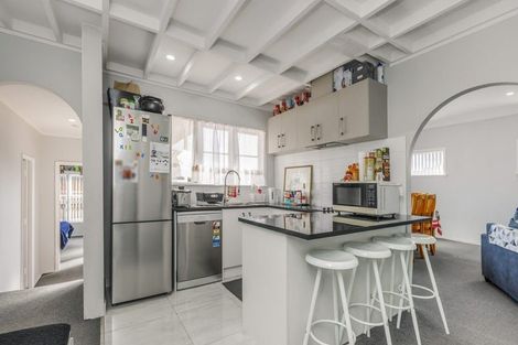 Photo of property in 51 Milton Road, Papatoetoe, Auckland, 2024