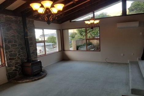 Photo of property in 7 Angle Street, Picton, 7220