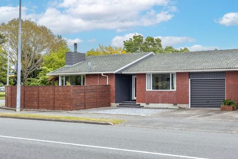 Photo of property in 328 Memorial Avenue, Burnside, Christchurch, 8053