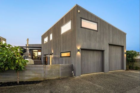 Photo of property in 33 Kokopu Street, Omaha, 0986