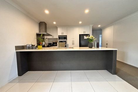 Photo of property in 8 Parkgrove Crescent, Pokeno, 2402