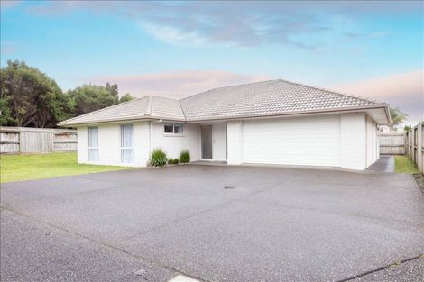 Photo of property in 292 Lakes Boulevard, Pyes Pa, Tauranga, 3112