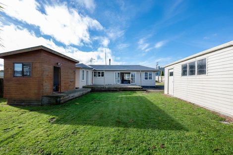 Photo of property in 2 Neil Road, Fairy Springs, Rotorua, 3015
