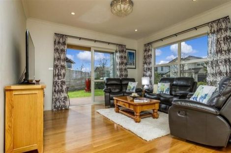 Photo of property in 4 Eastreef Court, Long Bay, Auckland, 0630