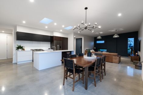 Photo of property in 99 The Boulevard, Papamoa Beach, Papamoa, 3118