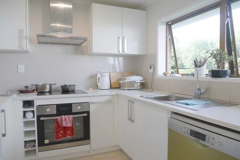 Photo of property in 2/28 Priestley Drive, Bucklands Beach, Auckland, 2014