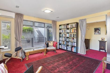 Photo of property in 3/21 Ruakiwi Road, Hamilton Lake, Hamilton, 3204