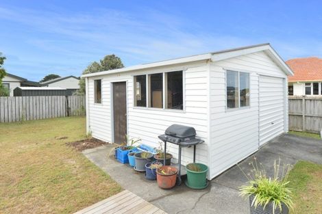 Photo of property in 76 One Tree Point Road, One Tree Point, 0118