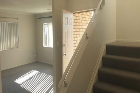 Photo of property in 12 Orbit Place, Flat Bush, Auckland, 2019