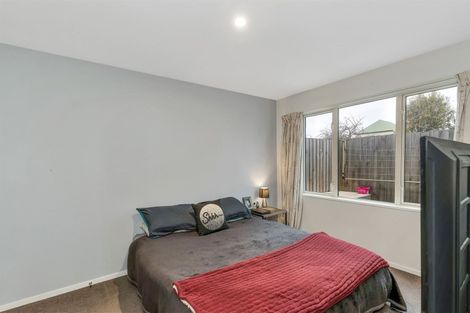 Photo of property in 2a Defoe Place, Waltham, Christchurch, 8023