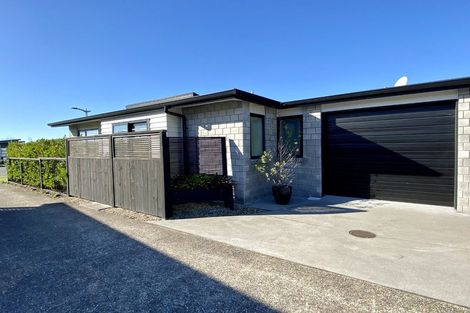 Photo of property in 16 Foley Grove, Pyes Pa, Tauranga, 3110