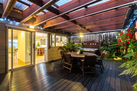 Photo of property in 7 Ocean Parade, Pukerua Bay, 5026