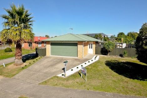 Photo of property in 13 Catalina Drive, Melville, Hamilton, 3206