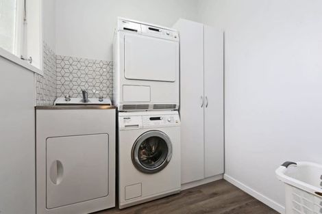 Photo of property in 78 Napier Road, Havelock North, 4130