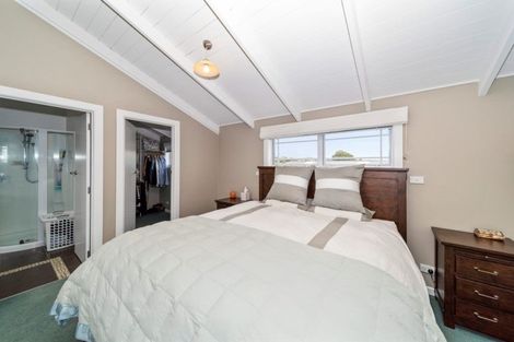 Photo of property in 231 Saint Aubyn Street, New Plymouth, 4310