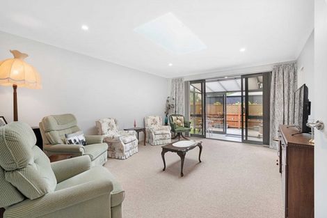 Photo of property in 1/61 Colombo Street, Cashmere, Christchurch, 8022
