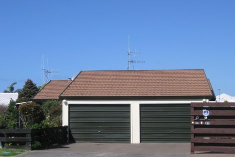 Photo of property in 1/4 Mardi Place, Mount Maunganui, 3116