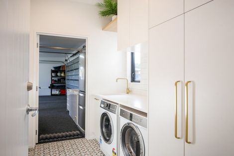 Photo of property in 34 Sunninghurst Drive, Fairfield, Dunedin, 9018