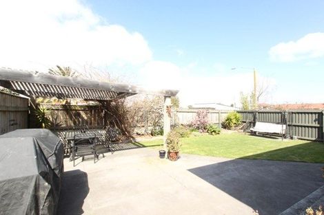 Photo of property in 1400 Woodstock Avenue, Mayfair, Hastings, 4122