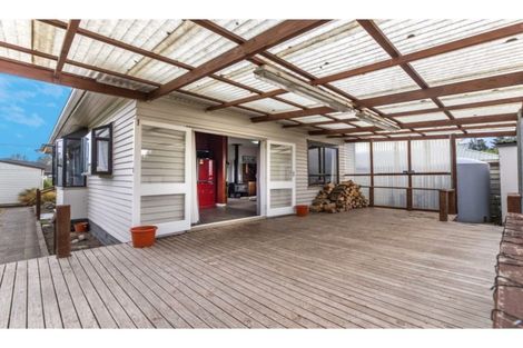 Photo of property in 23 Cross Street, Coalgate, 7673