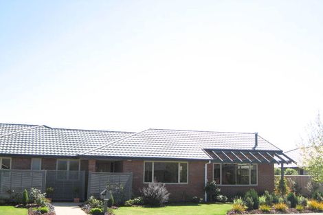 Photo of property in 14 Coolspring Way, Redwood, Christchurch, 8051