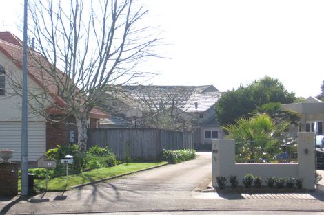 Photo of property in 15 Longwood Place, Harrowfield, Hamilton, 3210