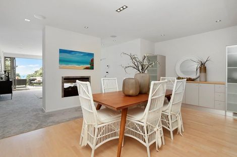 Photo of property in Esplanade Apartments, 8/16 Beach Front Lane, Browns Bay, Auckland, 0630