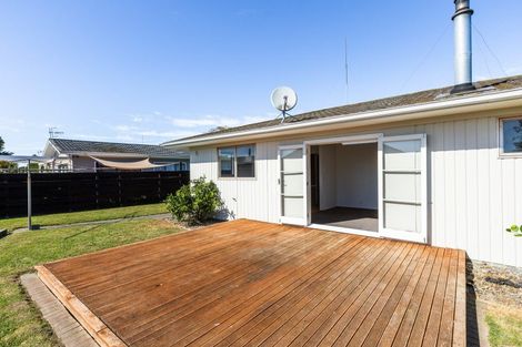 Photo of property in 41 Wynyard Crescent, Tamatea, Napier, 4112