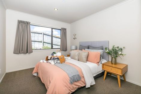 Photo of property in 24 Pointon Glade, Grandview Heights, Hamilton, 3200