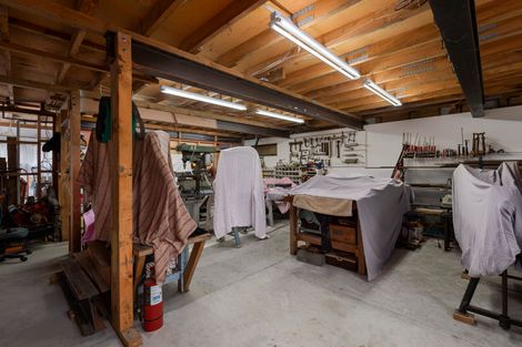 Photo of property in 24 Deverell Place, Northcross, Auckland, 0632