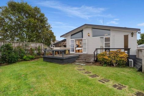 Photo of property in 215 Boucher Avenue, Te Puke, 3119