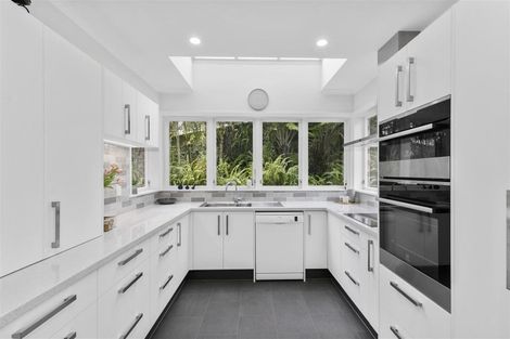 Photo of property in 88 Norton Park Grove, Waterloo, Lower Hutt, 5011