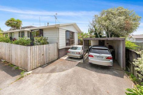 Photo of property in 2/8 Ashlynne Avenue, Papatoetoe, Auckland, 2025