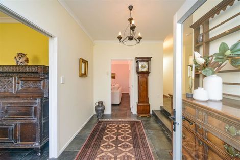 Photo of property in 24 La Lena Grove, Fitzherbert, Palmerston North, 4410
