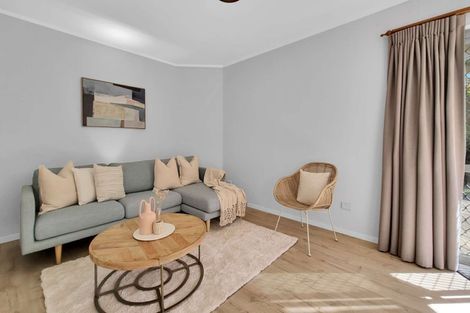 Photo of property in 70 Tawavale Street, Pukehangi, Rotorua, 3015