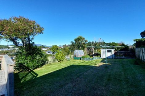 Photo of property in 132 Pioneer Road, Moturoa, New Plymouth, 4310