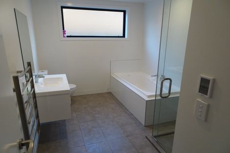 Photo of property in 5 Clover Lane, Lake Hayes, Queenstown, 9304