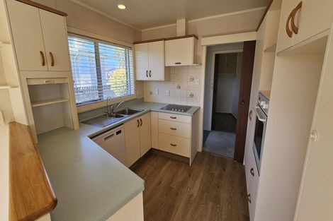 Photo of property in 14 Truby King Street, Merrilands, New Plymouth, 4312