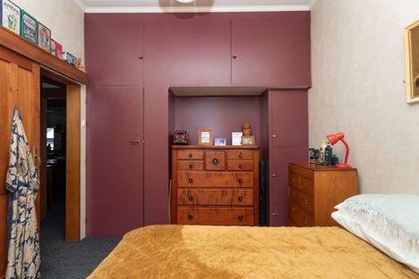 Photo of property in 21 Chamberlain Street, Dannevirke, 4930