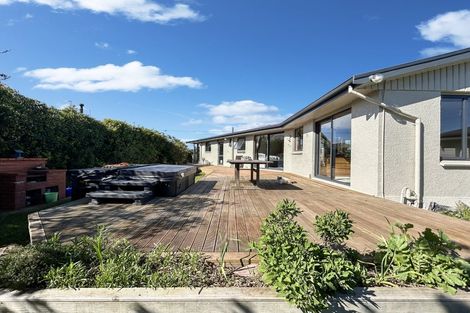 Photo of property in 32 John Street, Winton, 9720