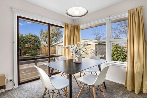 Photo of property in 17 Masham Road, Broomfield, Christchurch, 8042