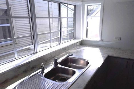 Photo of property in 97 Tasman Street, Mount Cook, Wellington, 6021