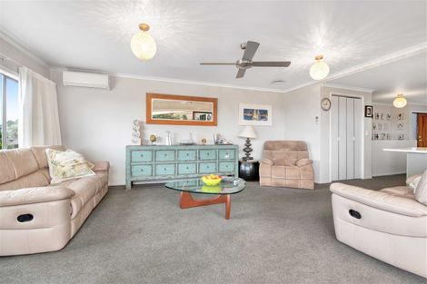 Photo of property in 177 Hibiscus Coast Highway, Red Beach, 0932