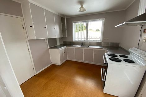 Photo of property in 1/191 Don Buck Road, Massey, Auckland, 0614